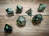 Chessex Polyhedral 7-Die Würfel-Set Vortex - Lila/Gold